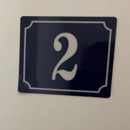 Tirana Stay Suites טיראנה