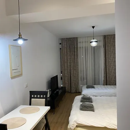 Tirana Stay Suites טיראנה