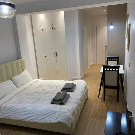 דירה Tirana Stay Suites טיראנה