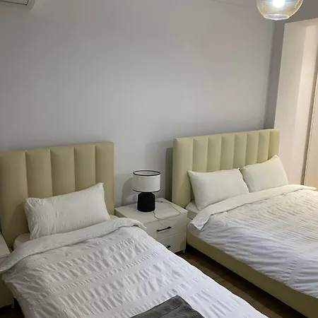 アパート Tirana Stay Suites
