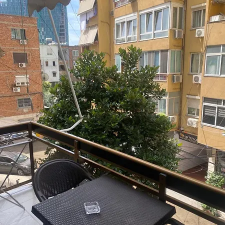 アパート Tirana Stay Suites